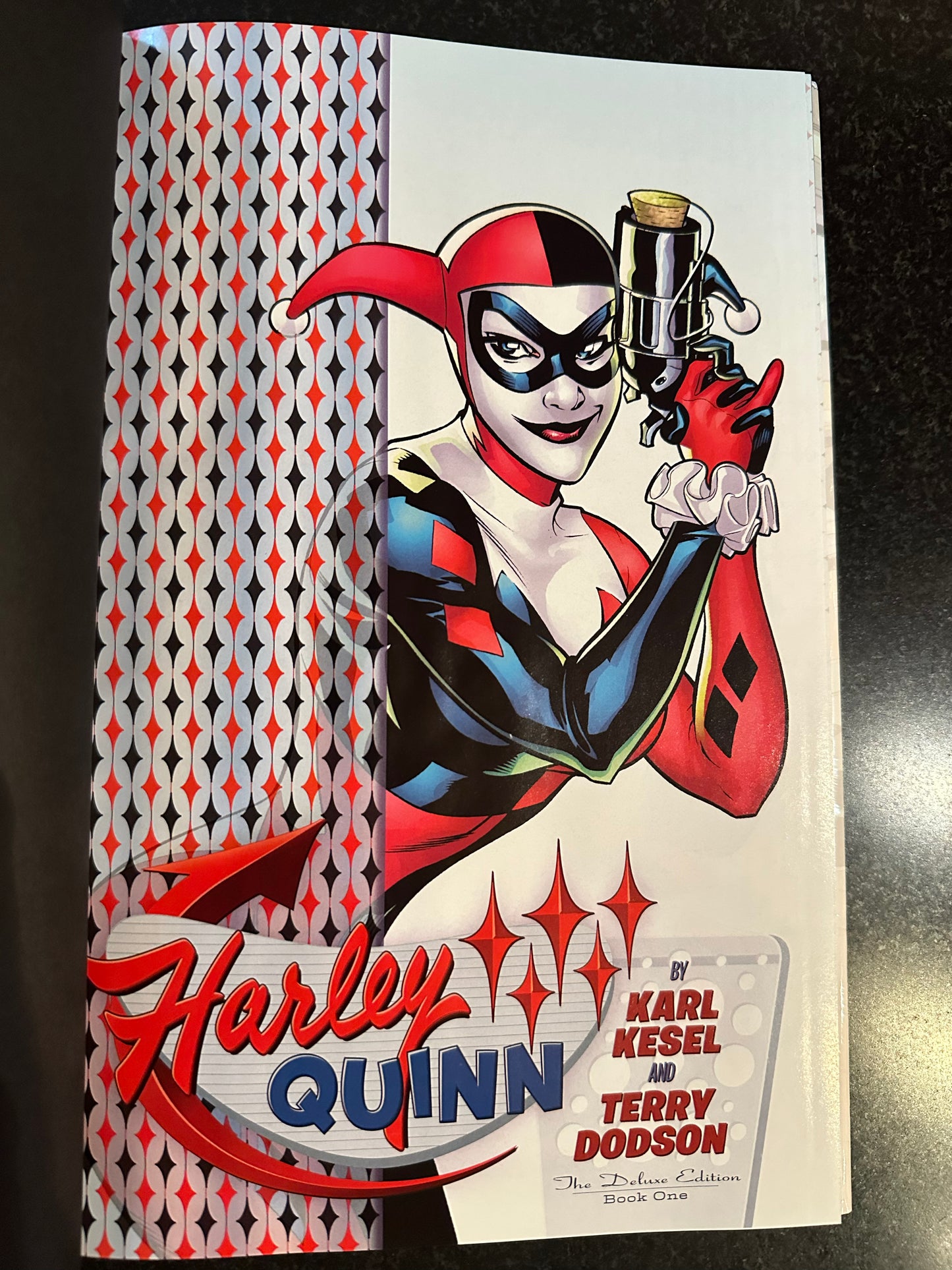 Harley Quinn The Deluxe Edition Volume One