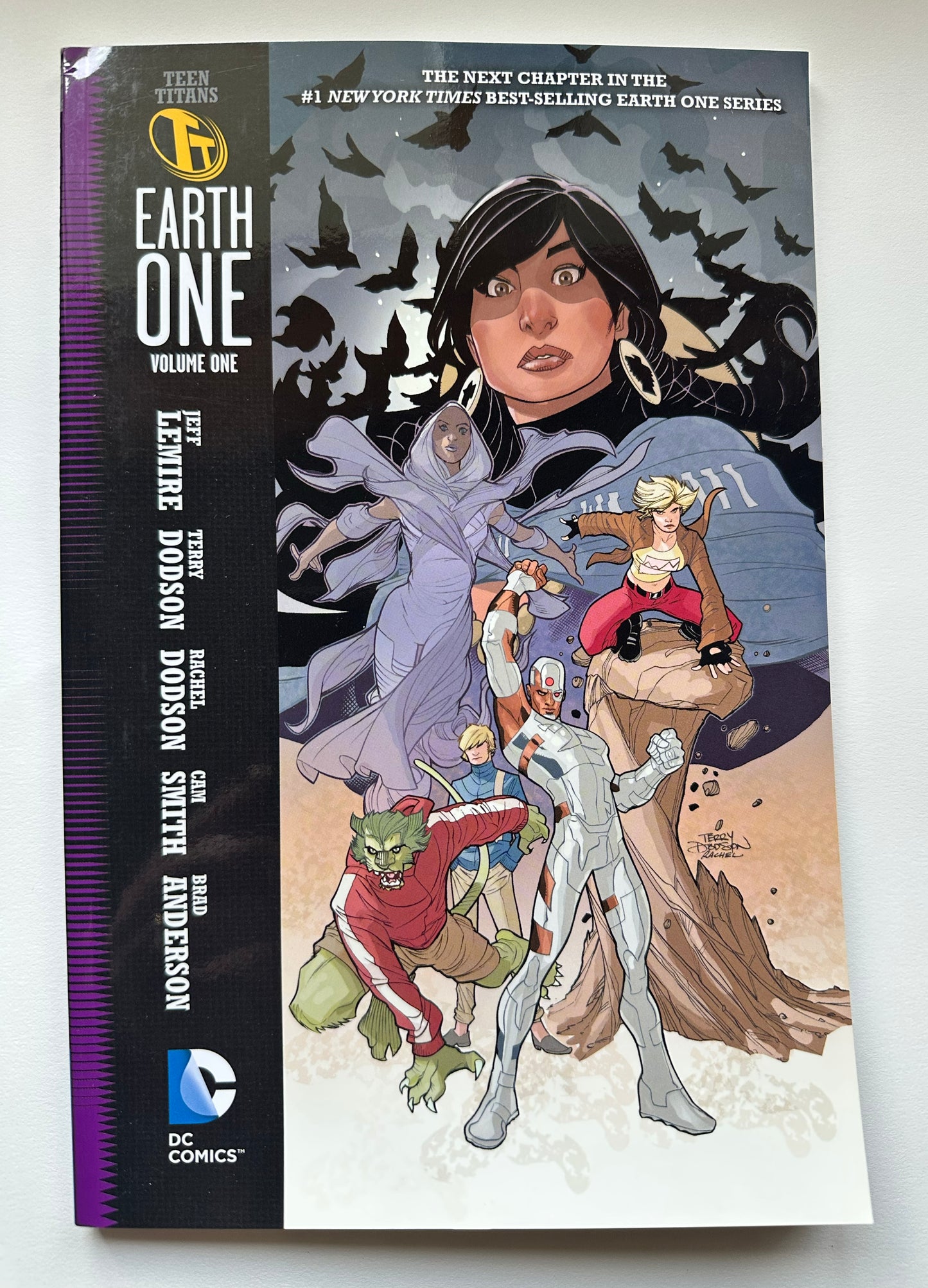 Teen Titans Earth One TPB