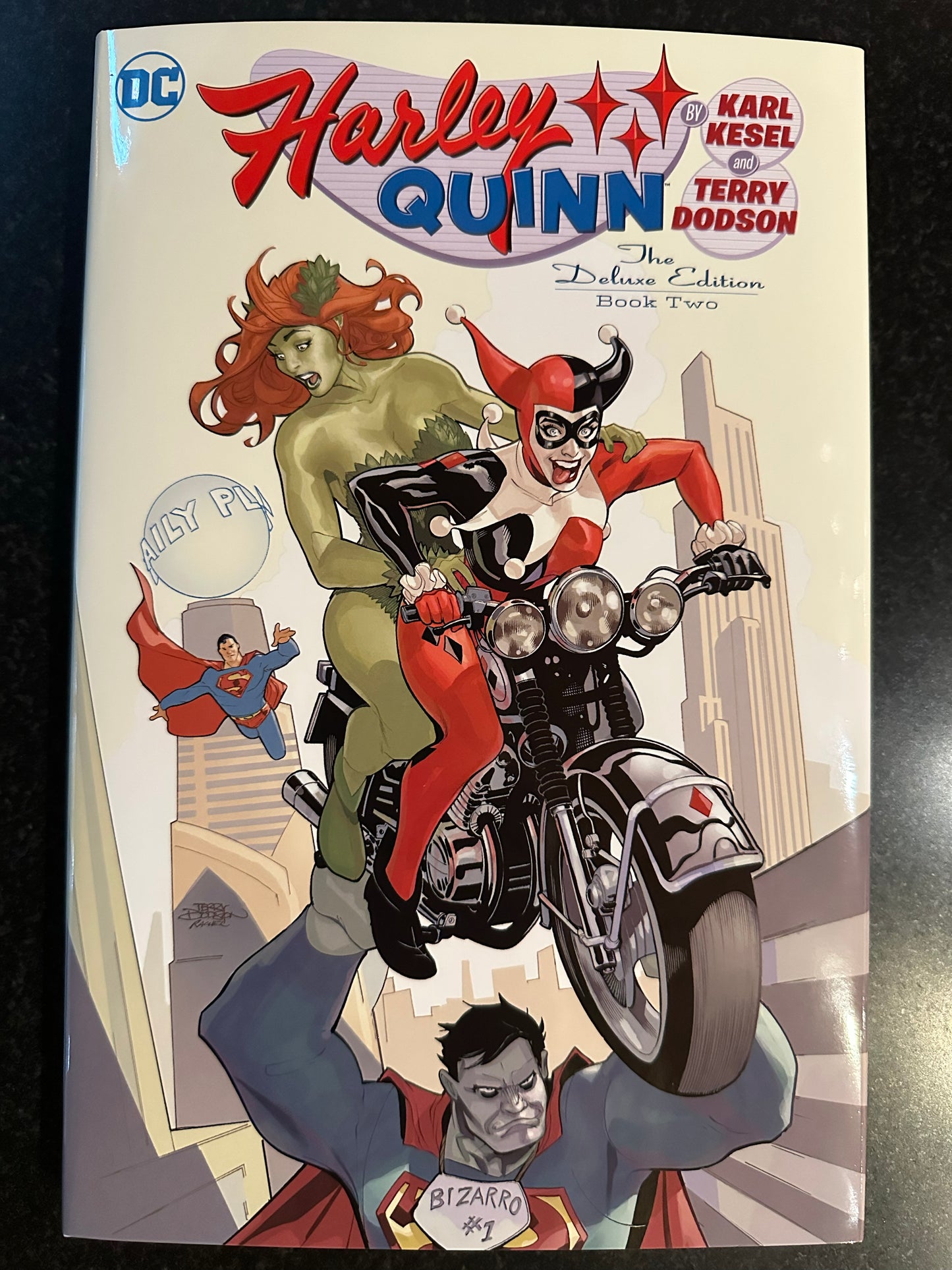 Harley Quinn The Deluxe Edition Volume Two